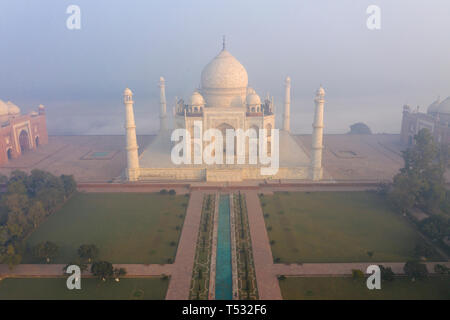 India, Uttar Pradesh, Taj Mahal (Patrimonio Mondiale dell'UNESCO) Foto Stock