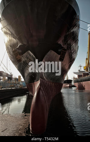 Le navi a Dubai di carenaggio durante lavori di ristrutturazione (UAE) Foto Stock