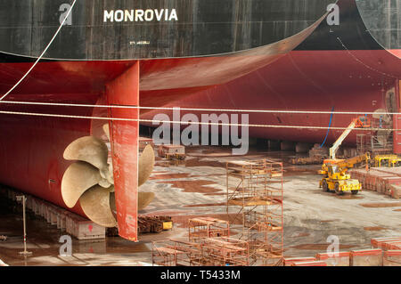 Le navi a Dubai di carenaggio durante lavori di ristrutturazione (UAE) Foto Stock