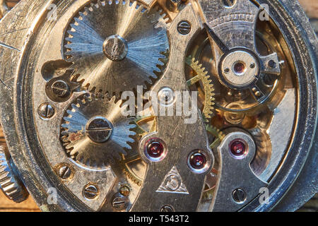 Macro immagini di un vintage guardare il movimento Foto Stock