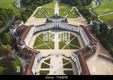 La Palazzina di Caccia di Stupinigi è una delle residenze della casa reale di Savoia nel nord Italia, parte del patrimonio mondiale Unesco Foto Stock