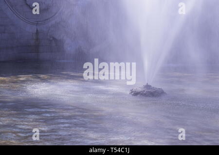 In mesi di Fontana, Torino, Italia Foto Stock