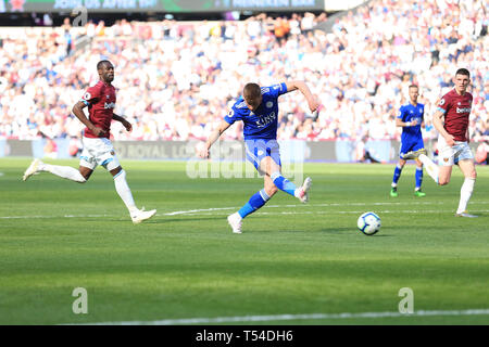 Londra, Regno Unito. Xx Apr, 2019. Londra, Regno Unito. Xx Aprile, 2019 Harvey Barnes di Leicester City punteggi hi i lati secondo obiettivo durante il match di Premier League tra il West Ham United e Il Leicester City al Boleyn Ground, London sabato 20 aprile 2019. (Credit: Leila Coker | MI News) solo uso editoriale, è richiesta una licenza per uso commerciale. Nessun uso in scommesse, giochi o un singolo giocatore/club/league pubblicazioni. La fotografia può essere utilizzata solo per il giornale e/o rivista scopi editoriali. Non possono essere utilizzate per pubblicazioni riguardanti 1 player, 1 club o 1 concorrenza senza autorizzazione scritta da parte di Foto Stock