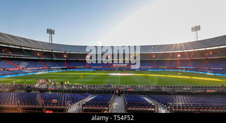 Rotterdam, Paesi Bassi. Xx Apr, 2019. Rotterdam, Paesi Bassi. Xx Apr, 2019. ROTTERDAM, 20-04-2019, stadio De Kuip, olandese Calcio, Eredivisie, stagione 2018/2019. Panoramica dello stadio prima della partita Feyenoord vs AZ Credito: Pro scatti/Alamy Live News Credito: Pro scatti/Alamy Live News Foto Stock