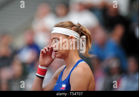 Prostejov, Repubblica Ceca. Xxi Aprile, 2019. Lucie SAFAROVA della Repubblica ceca durante la Fed Cup play-off round tra Repubblica ceca e Canada in Prostejov nella Repubblica Ceca. Credito: Slavek Ruta/ZUMA filo/Alamy Live News Foto Stock