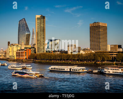 Londra Southbank Skyline London South Bank compresa la Oxo Tower, South Bank Tower, uno Blackfriars e la Shard Foto Stock