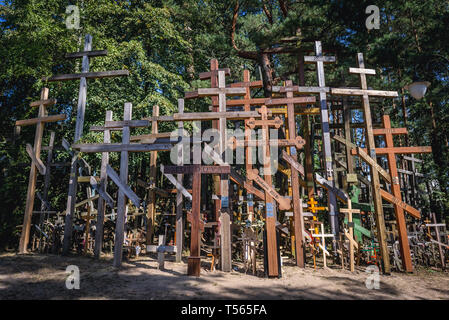 Grandi croci sulla montagna sacra di Grabarka, il più importante luogo di culto ortodosso in Polonia Foto Stock