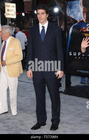 LOS ANGELES, CA. Giugno 21, 2006: Attore Brandon Routh presso la premiere mondiale del suo nuovo film 'Superman restituisce' a Los Angeles. © 2006 Paul Smith / Featureflash Foto Stock