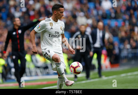 Madrid, Spagna. Xxi Aprile, 2019. Real Madrid CF di Lucas Vazquez visto in azione durante la spagnola La Liga match round 33 tra il Real Madrid e Ath Bilbao a Santiago Bernabeu Stadium in Madrid. (Punteggio finale; Real Madrid 3- 0 Athletic Club Bilbao) Credito: SOPA Immagini limitata/Alamy Live News Foto Stock