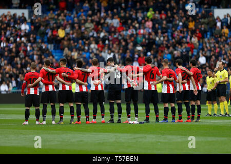 Madrid, Spagna. Xxi Aprile, 2019. Athletic Club di Bilbao i giocatori sono visto prima la spagnola La Liga match round 33 tra il Real Madrid e Ath Bilbao a Santiago Bernabeu Stadium in Madrid. (Punteggio finale; Real Madrid 3- 0 Athletic Club Bilbao) Credito: SOPA Immagini limitata/Alamy Live News Foto Stock