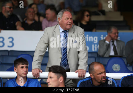 Peterborough, Regno Unito. 22 apr, 2019. Ex Peterborough Regno manager Barry Fry durante la scommessa del Cielo lega 1 corrispondenza tra Peterborough e Sunderland a London Road, Peterborough. (Credit: Chris Booth | MI News) solo uso editoriale, è richiesta una licenza per uso commerciale. Nessun uso in scommesse, giochi o un singolo giocatore/club/league pubblicazioni. La fotografia può essere utilizzata solo per il giornale e/o rivista scopi editoriali. Credito: MI News & Sport /Alamy Live News Foto Stock