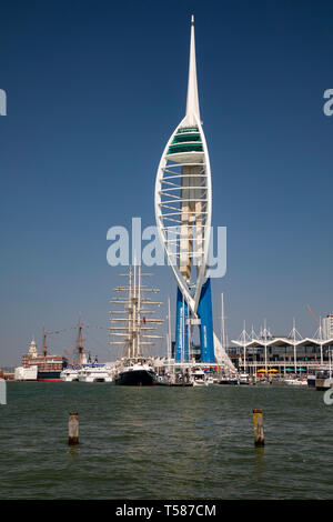 Spinnaker Tower di Portsmouth Foto Stock