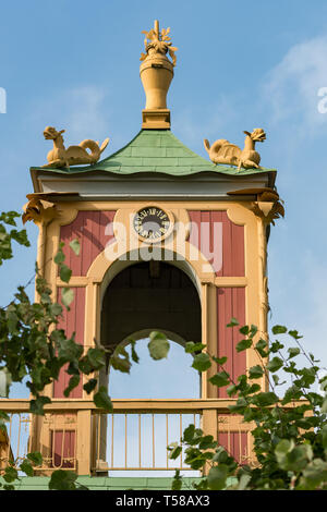 La torre e il clock del Confidance sala da pranzo presso il Padiglione Cinese a Drottningholm il Palazzo Reale di Stoccolma. Foto Stock