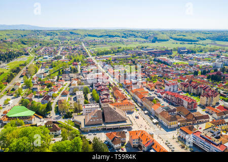 Croazia, città od Daruvar, la piazza principale della città, il panorama dal, drone Foto Stock