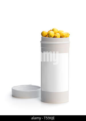 Scambiare le vostre pillole ad un limoni freschi. Concetto di natura fatta integratore vitaminico da frutti naturali Foto Stock