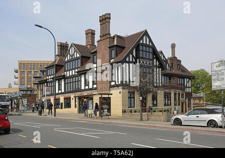 Public House sulla South Circular Road in Catford,South London, Regno Unito Foto Stock