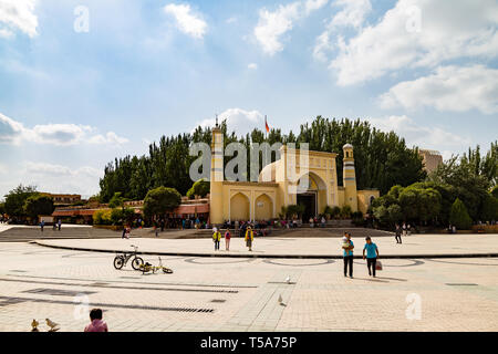 Aug 2017, Kashgar, Xinjiang, Cina: vista della Moschea Id kah e la maggior parte delle attrazioni più famose di Kashgar antica città. Costruito nel 1442, è il più grande mosqu Foto Stock