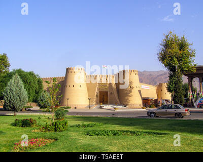 Khujand, Tagikistan 17 Agosto 2018 - Vista della antica fortezza e il Museo Storico, Asia Foto Stock