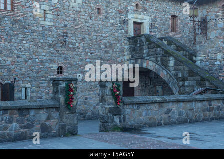 Dicembre-06-2016, Castello di Amorosa, un enorme castello e cantina si trova vicino a Calistoga, Napa Valley, California Foto Stock