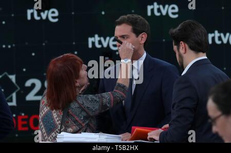 Madrid, Spagna; 22/04/2019. Dibattito elettorale dei quattro principali candidati per la presidenza della Spagna il prossimo 28 abril ((28A). Pablo Casado Partito Popolare (PP) alla televisione spagnola studios (RTVE) Foto: Juan Carlos Rojas/Picture Alliance | Utilizzo di tutto il mondo Foto Stock