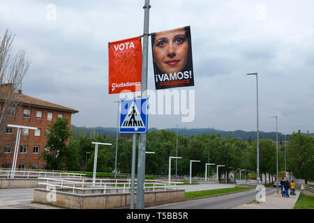 Vamos! Inés cartellone elettorale Ines Arrimadas, leader di Ciudadanos in Catalogna, ala destra partito liberale. Sant Cugat del Valles, Barcellona, avanti o Foto Stock