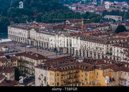 Una veduta aerea di Torino dalla chiesa di Santa Maria al Monte dei Cappuccini Foto Stock