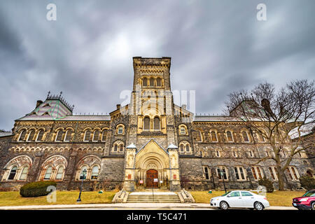 Vecchio edificio universitario Foto Stock