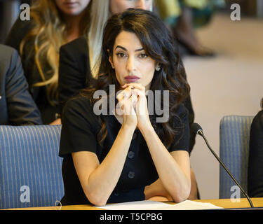 New York, NY, STATI UNITI D'AMERICA. 23 apr, 2019. Internazionale dei diritti umani avvocato AMAL CLOONEY presso il Consiglio di Sicurezza delle Nazioni Unite incontro presso la sede delle Nazioni Unite a New York City il 23 aprile 2019. Credito: Michael Brochstein/ZUMA filo/Alamy Live News Foto Stock