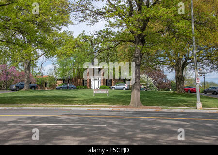 Sidwell amici della scuola; 3825 Wisconsin Avenue, Northwest; Washington, DC 20016 il 22 aprile 2019. Credito: Ron Sachs / CNP (restrizione: NO New York o New Jersey o giornali quotidiani nel raggio di 75 miglia da New York City) | utilizzo in tutto il mondo Foto Stock