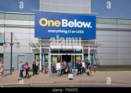 Uno sotto a Parkgate Shopping Park, Rotherham Foto Stock