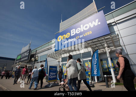 Uno sotto a Parkgate Shopping Park, Rotherham Foto Stock