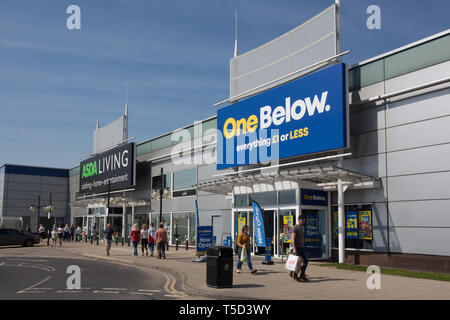 Uno sotto a Parkgate Shopping Park, Rotherham Foto Stock