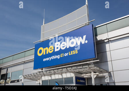 Uno sotto a Parkgate Shopping Park, Rotherham Foto Stock