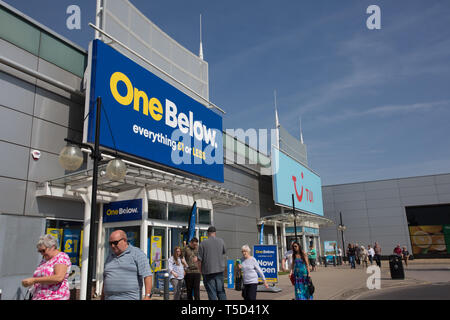 Uno sotto a Parkgate Shopping Park, Rotherham Foto Stock