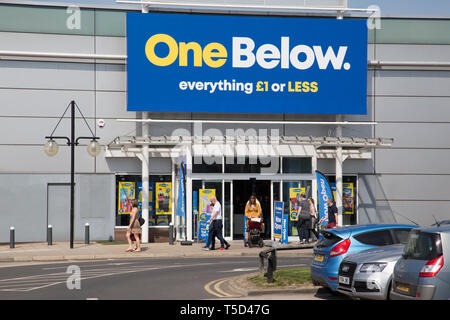 Uno sotto a Parkgate Shopping Park, Rotherham Foto Stock