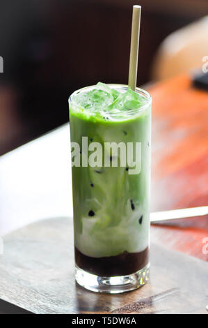 Il latte di tè verde, macha il tè verde o il tè verde Foto Stock