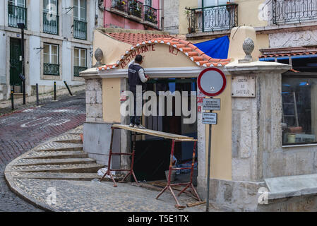 Santo Andre ristorante sulla Costa do Castelo street a Lisbona, Portogallo Foto Stock