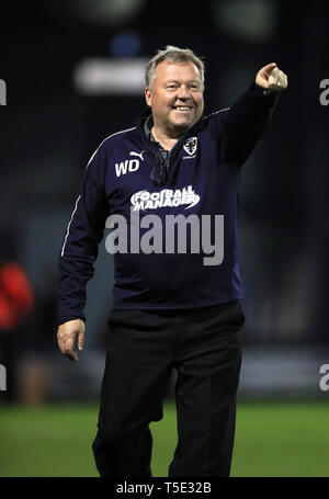 AFC Wimbledon manager Wally Downes dopo il Cielo lega Bet One corrispondono a Kenilworth Road, Luton. Foto Stock