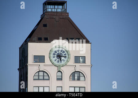 La Torre dell Orologio condominio in Dumbo, Brooklyn, NY, STATI UNITI D'AMERICA Foto Stock