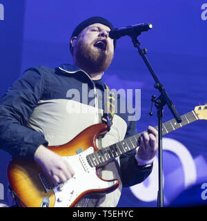 La Noche de Cadena 100, un concerto di beneficenza tenutosi al centro Wizink pavilion di Madrid, Spagna. Dotato di: Tom Walker dove: Madrid La Comunità di Madrid, Spagna Quando: 23 Mar 2019 Credit: Oscar Gonzalez/WENN.com Foto Stock