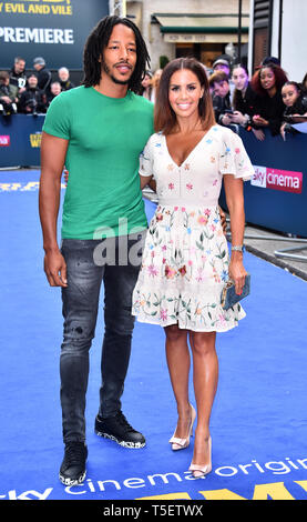 Tony Sinclair e Shanie Ryan frequentando il estremamente malvagi, incredibilmente male e vile Premiere Europeo tenutosi presso il Curzon Mayfair, Londra. Foto Stock