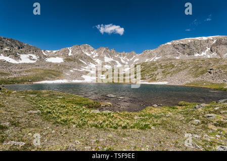 Alta altitudine lago in Colorado Foto Stock