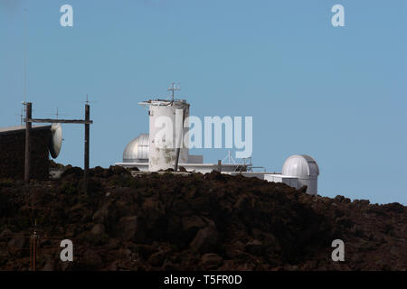 L'osservatorio di Haleakala a Maui è un impianto di grandi dimensioni con dieci diversi sistemi astronomici con piani per di più in futuro. Foto Stock