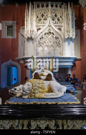 DIJON, Francia, 20 Maggio 2018 : le tombe ducale sono stati rimontati nel Museo delle Belle Arti durante il 2010-2012 lavori di ristrutturazione del palazzo. Foto Stock