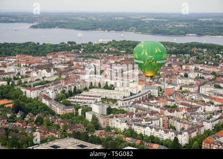 Luftaufnahme Kieler Woche Provinzial Heißluftballon / Fotografia aerea mongolfiera Foto Stock