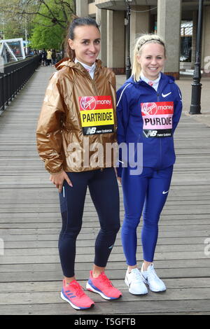 Lily pernici e Charlotte Purdue presso il British corridori Photocall per partecipare alla maratona di Londra del 2019 al di fuori del Tower Hotel gara HQ Foto Stock