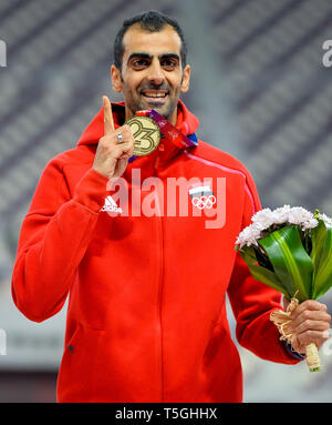 (190425) -- DOHA, Aprile 25, 2019 (Xinhua) -- Majdeddin Ghazal di Siria pone per le foto durante la cerimonia di premiazione degli Uomini Salto in alto finale alla XXIII Asian Athletics Championships Al Khalifa International Stadium di Doha, capitale del Qatar, 24 aprile 2019. (Xinhua/Nikku) Foto Stock