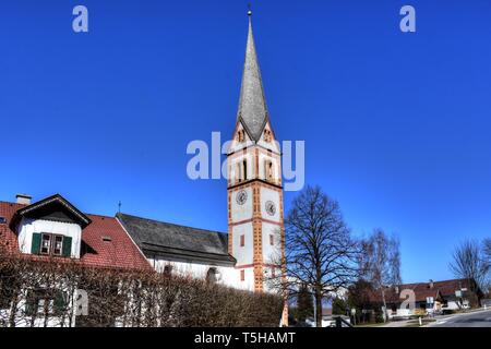 Sistrans, Kirche, Innsbruck Innsbruck Land Tirolo, Nordtirol, Innsbruck, Terrasse, Mittelgebirgsterrasse, Dorf, Pfarrkirche, Gertrude, Heilige Gertra Foto Stock