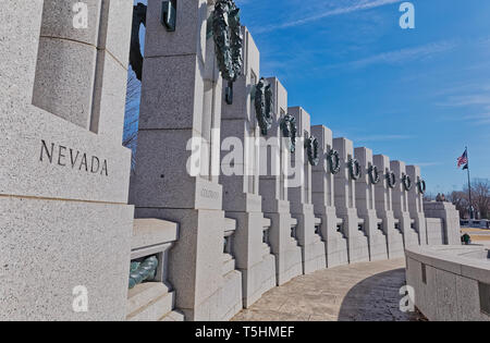 Pilastri del Memoriale della Seconda Guerra Mondiale a Washington DC Foto Stock