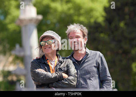 Andrea Satta e Carlo Amato, Tetes de Bois per il venerdì per il futuro (sciopero della scuola per il clima) e Greta Thunberg - Roma, Italia - 19 Aprile 2019 Foto Stock